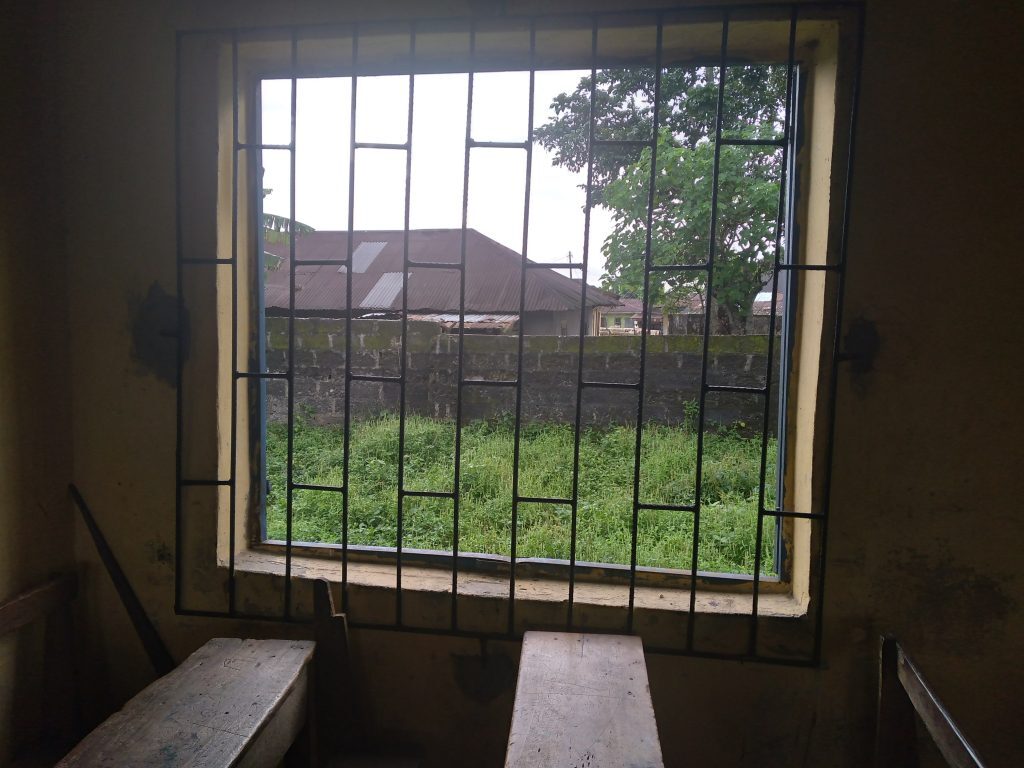 1-broken-metal-windows-at-the-renovated-block-of-six-6-classrooms-at-ice-centre-sapele-photo-by-sunday-elom-2-1024x768-9136089